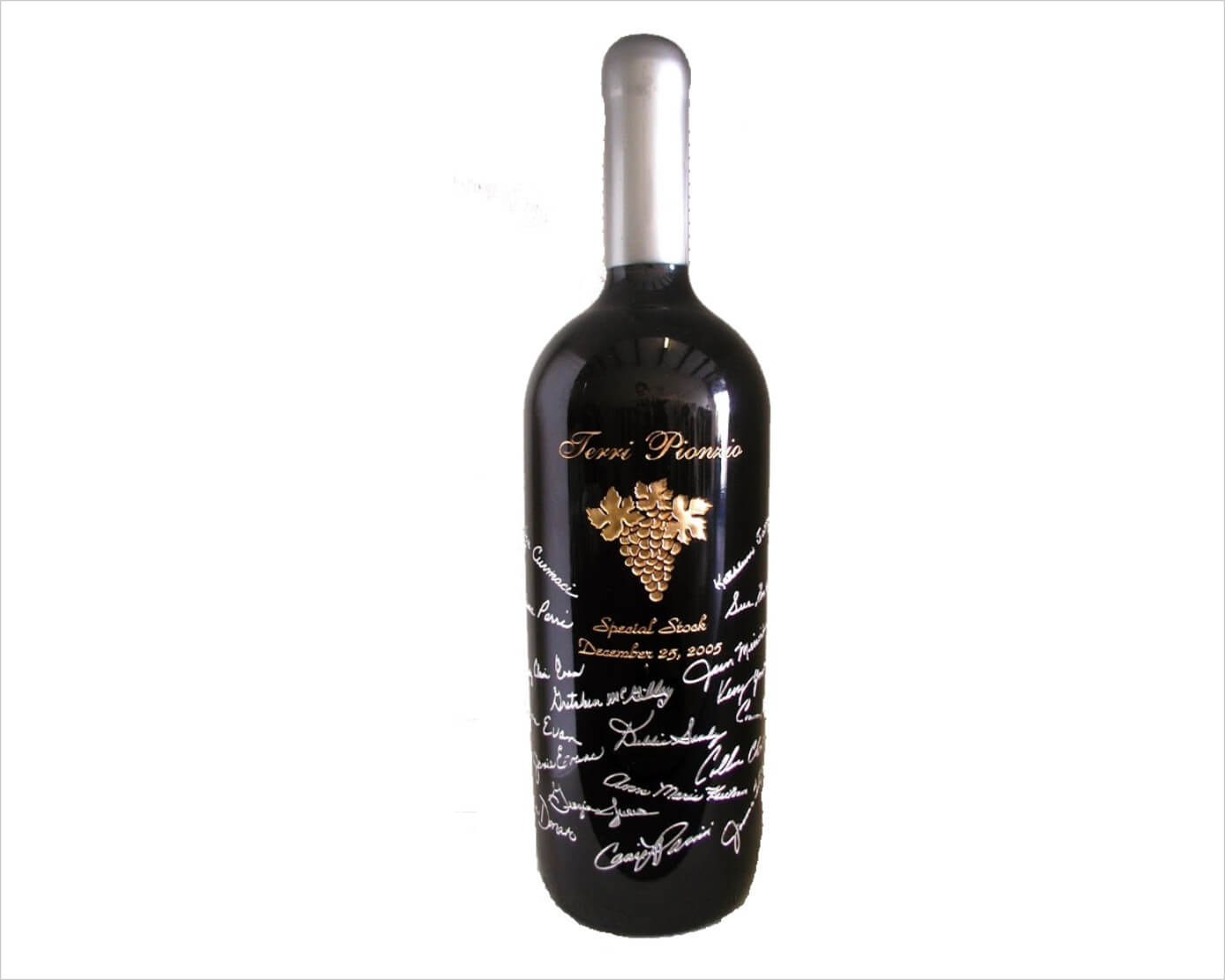 Personalized Wine Bottles with Engraved Signatures