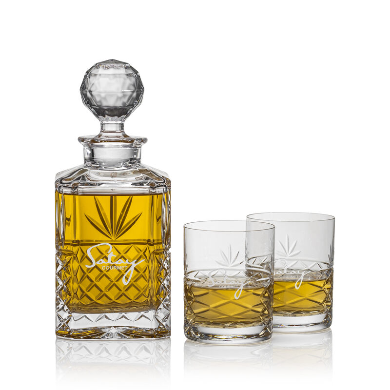 Engravable Decanter set of 2 with Lid Chloe