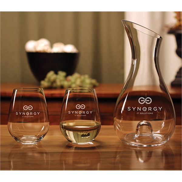 https://www.personalized-engraved-gifts.com/content/images/product_main/Engraved%20Wine%20Decanter%20Gift%20Set%202%20Stemless%20Glasses.v638267128944995828.jpg