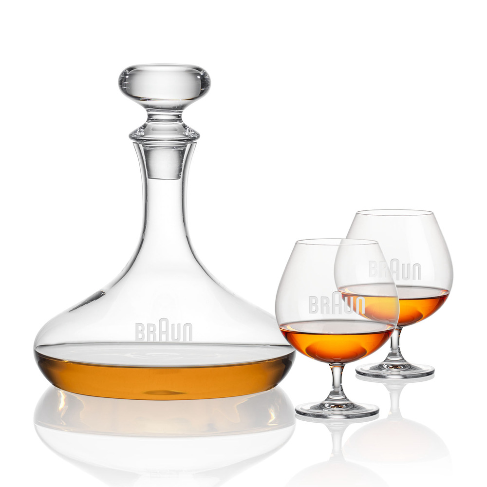 https://www.personalized-engraved-gifts.com/content/images/product_main/personalized%20decanter%20with%202%20brandy%20snifters.v638290475422423065.jpeg