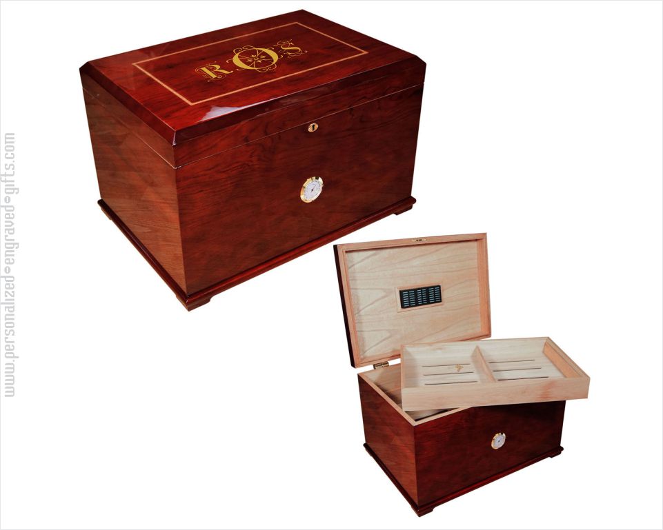 Large engraved humidor